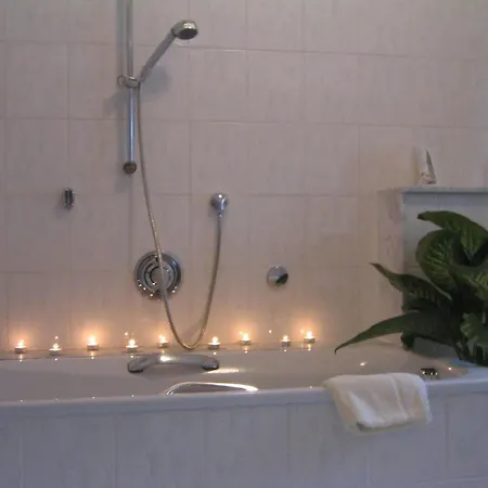 Restaurant Marbella ホテル ミンデン