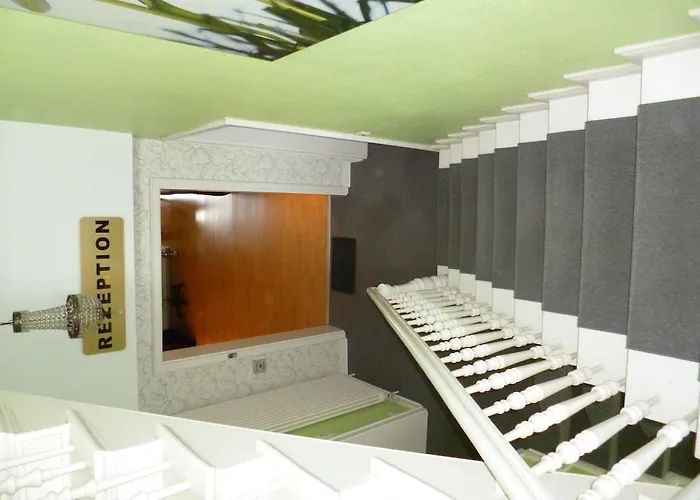 Hotel Restaurant Marbella 3*